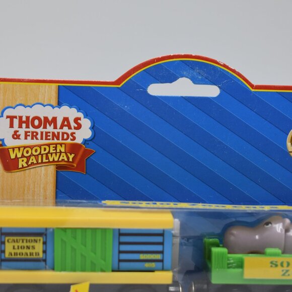Sodor Zoo Cars w/ Collectible Card Learning Curve Thomas & Friends Wooden Sealed - Picture 2 of 13